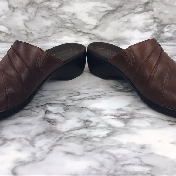 Clarks Brown Slip On Mules 7 - Picture 6 of 8